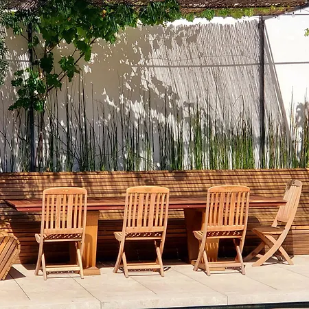 5 Stars At The End Of Golf סורטס הוסגור